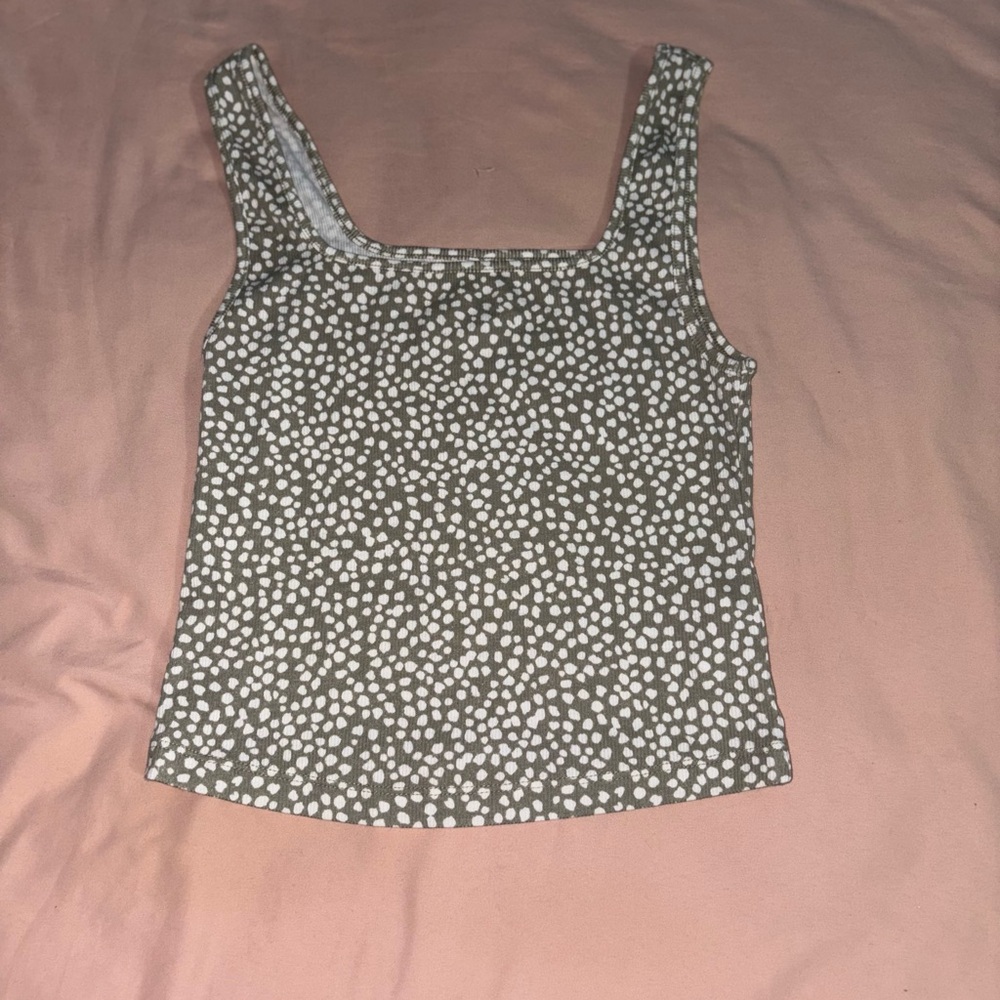 Old Navy Black and White Fitted Smocked Tank Top